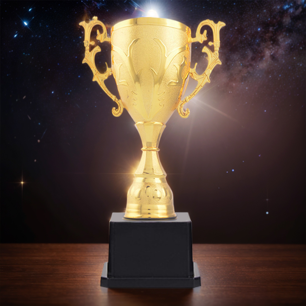 Gold Plastic Reward Trophy Cup - Badminton Cup recensione e prezzo